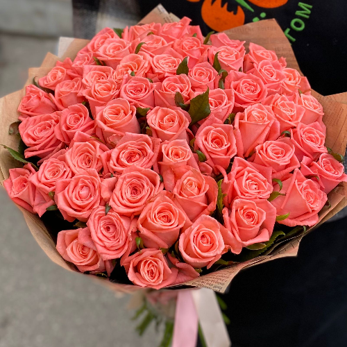 Букет из 51 коралловой розы